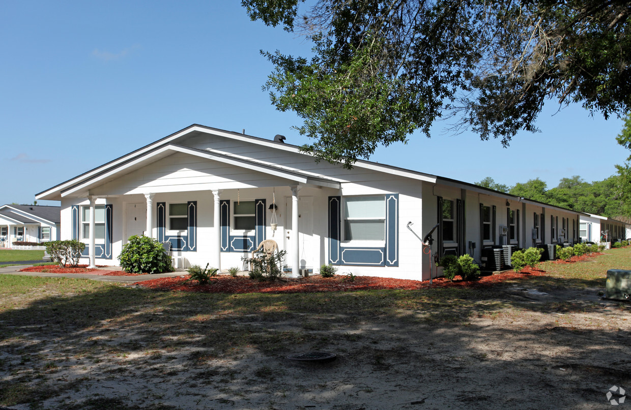 Pepper Tree Apartments