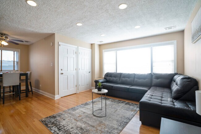 Foto del edificio - 3810 East Ave