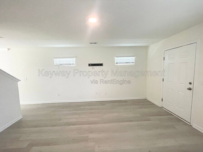 Foto del edificio - 5057 Needle Palm Rd NW