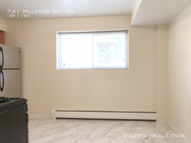 Building Photo - 741 Mulford St