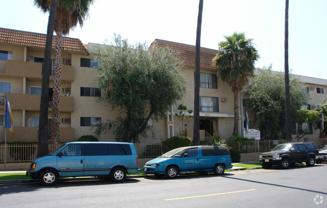 Building Photo - Westpointe Apartments