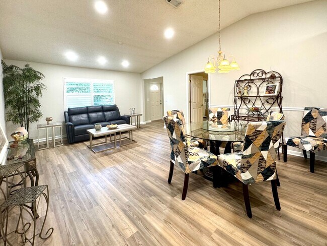 Building Photo - Charming 2BR House in Ocala