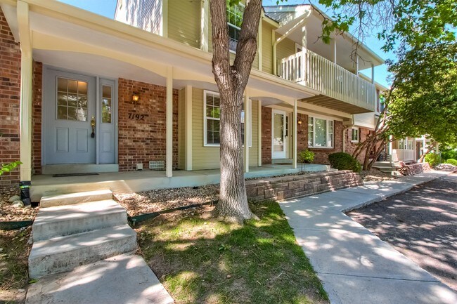 Building Photo - 7192 E Briarwood Cir