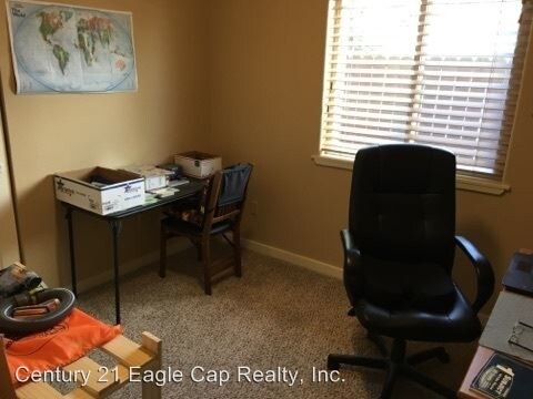 Building Photo - 3 br, 2 bath House - 3003 Misty Ave