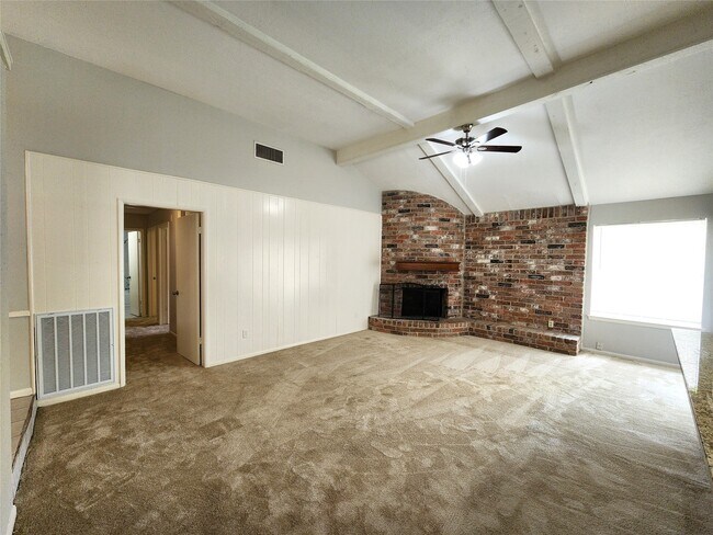 Foto del edificio - 2314 Stillmeadow Dr