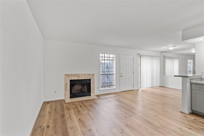 Building Photo - 6500 Sands Point Dr