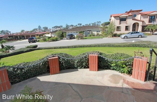 Building Photo - 2 br, 2 bath House - 242 Evening Canyon Rd.