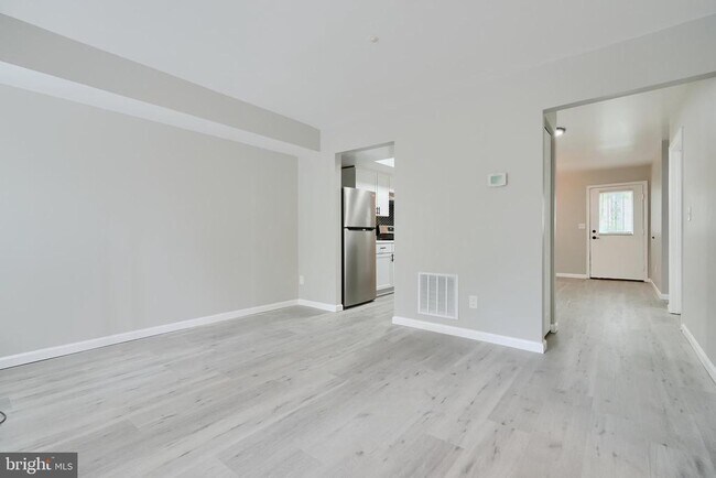Foto del edificio - 32 N Spring St