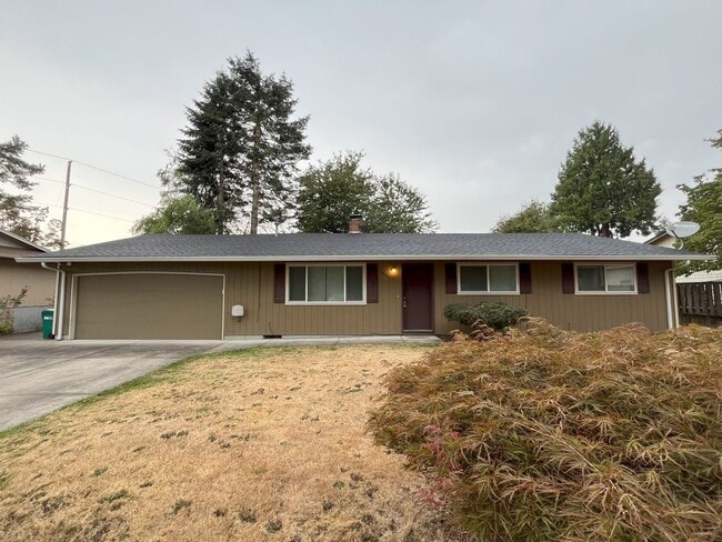 Building Photo - Cozy Living with Open Floor Plan, Large La...