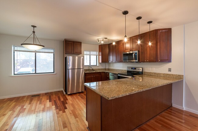 Foto del edificio - Two Bed Washington Square West Apartment