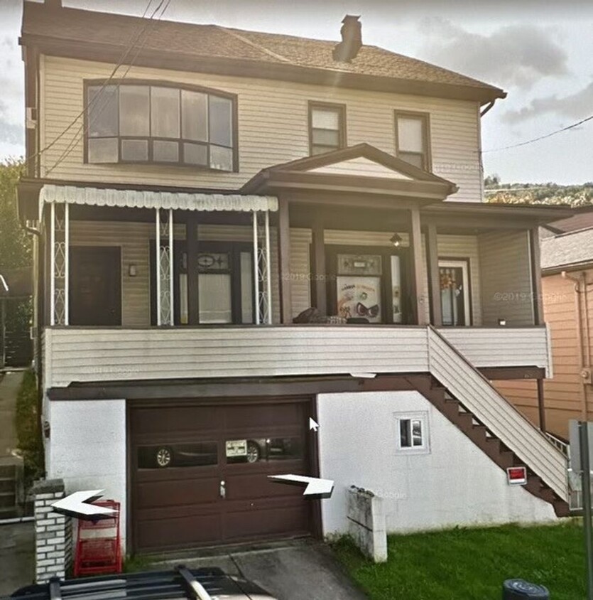 Primary Photo - 3 bedroom 1 bathroom