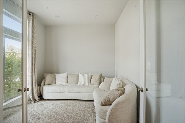 Building Photo - 10022 Starry Night Ln
