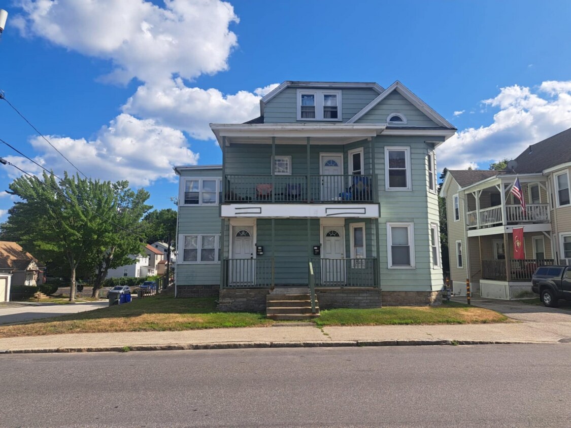 front of house - 440 Kelley St