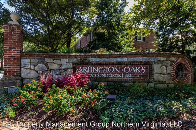 Foto del edificio - 2 br, 1 bath House - 4350 PERSHING DR, N. #1