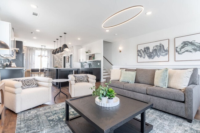 Building Photo - 111 Lucile St