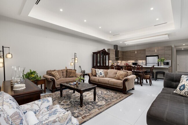 Foto del edificio - 5816 East Pelican Avenue
