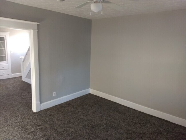 Building Photo - Nice large 4 bedroom house has some updates!
