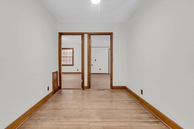 Building Photo - 3 bedroom East Ridge Home!
