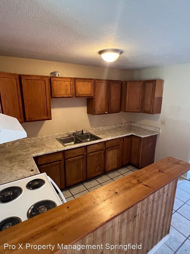 Building Photo - 3 br, 2 bath House - 935 West Harrison Str...