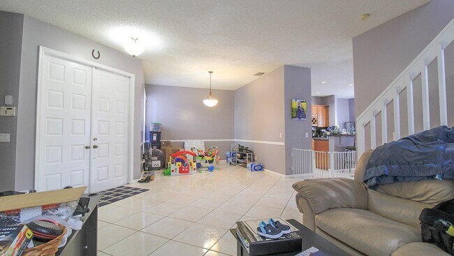 Foto del edificio - 3578 Chesapeake Cir