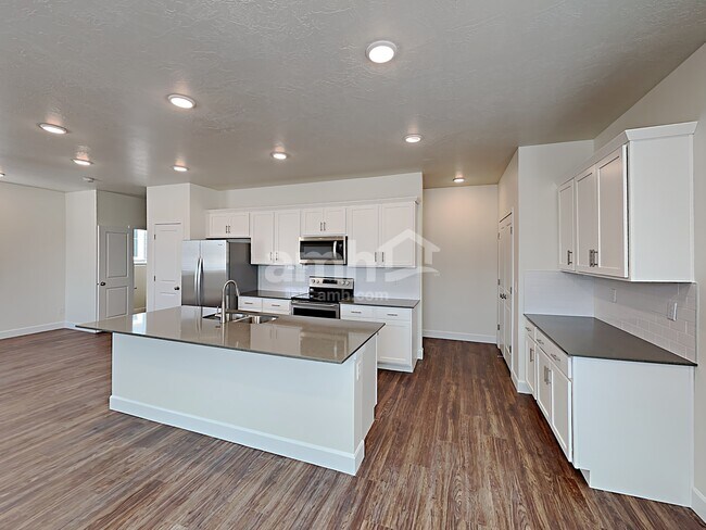 Building Photo - 7357 S Copper Rim Dr