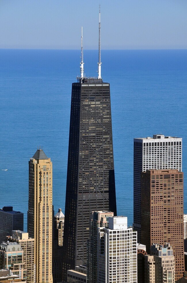 Foto del edificio - 175 E Delaware Pl