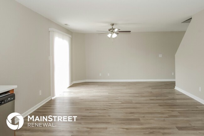 Foto del edificio - 213 Farmington Dr