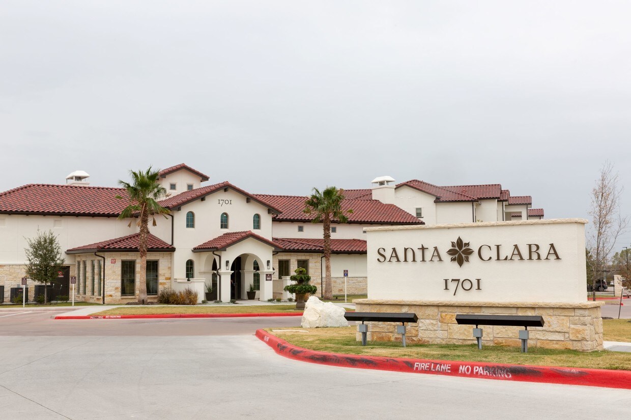 Oxford at Santa Clara 1701 S Heatherwilde Blvd Pflugerville, TX