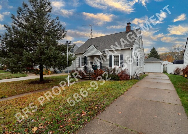 Foto del edificio - Just Reduced - Cozy 3bd, 1ba in Mt. Clemens