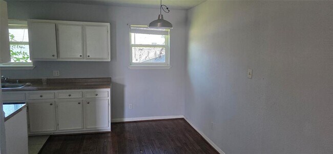 Foto del edificio - 3202 Yale St