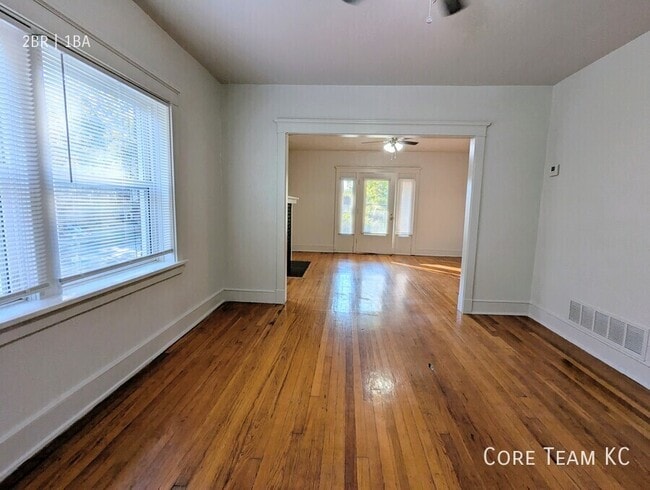 Foto del edificio - 4345 Harrison St