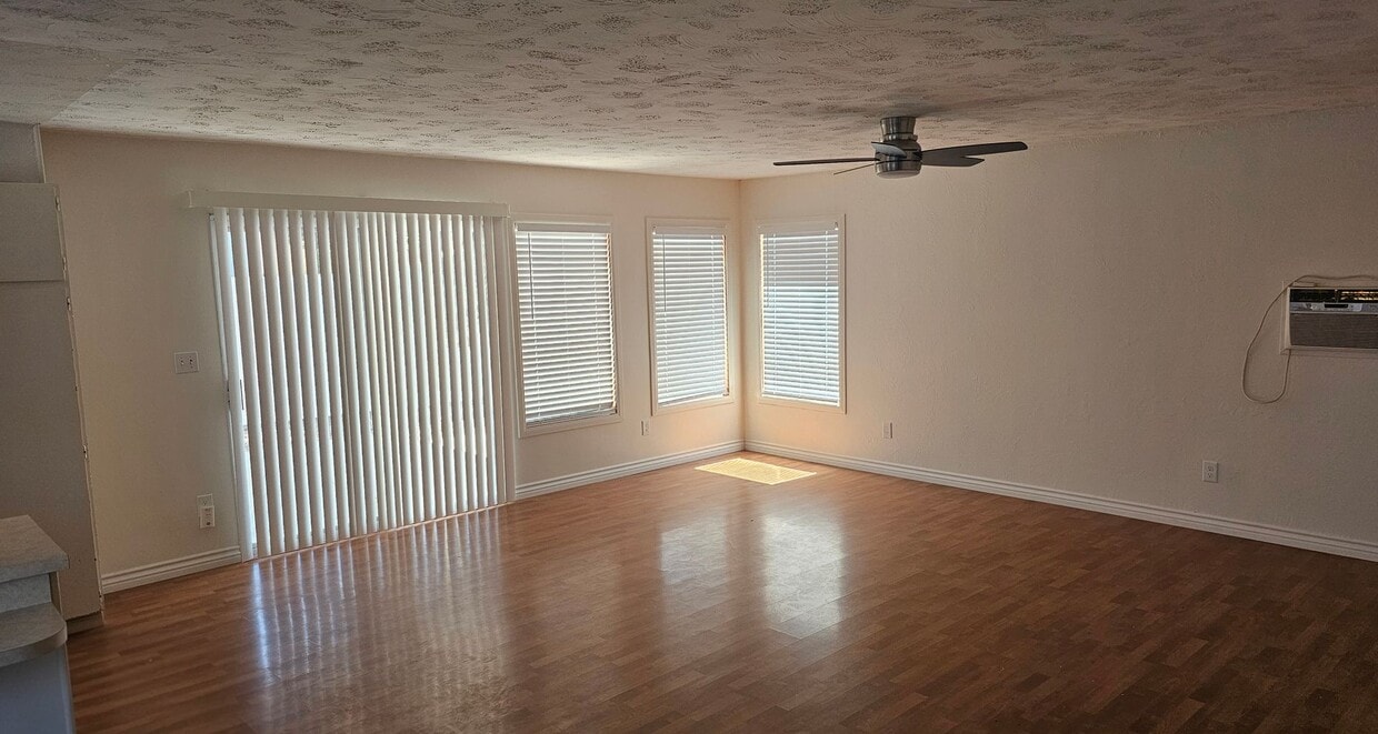 Primary Photo - $3,300 - 2 Bed / 1 Bath Home in Fletcher H...