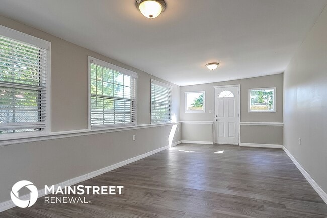 Building Photo - 505 Florida Cir S