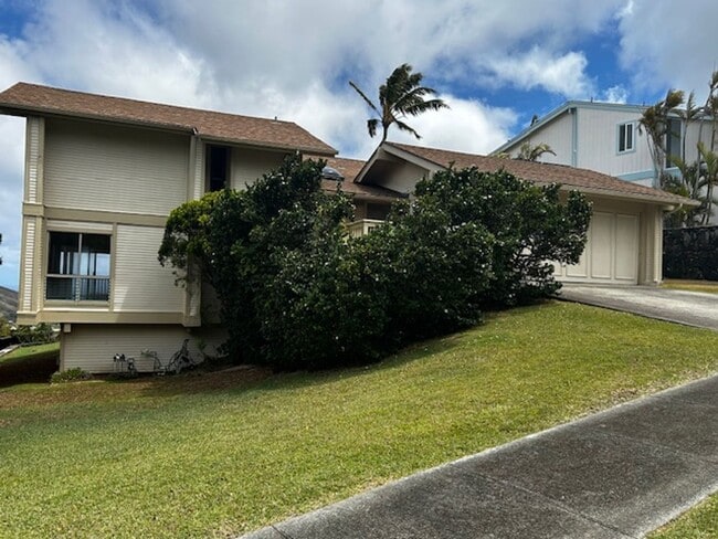 Building Photo - Available now -Mariner's Ridge 4 bedroom /...