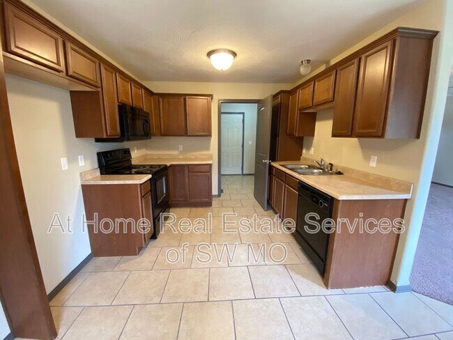 Foto del edificio - 3142 W Golden Valley