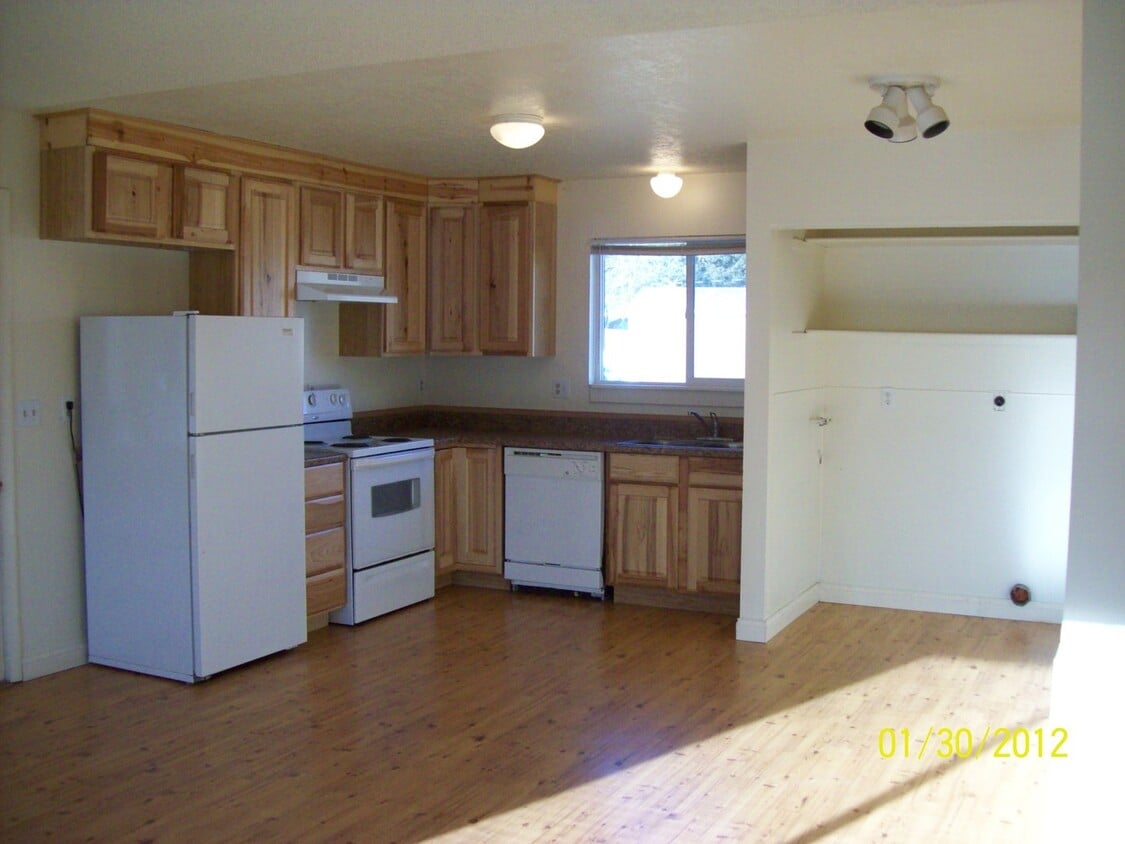 Foto del edificio - 3 bedroom home