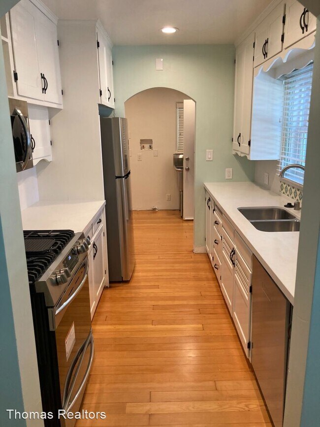 Building Photo - 2 br, 1 bath House - 3386 Upas Street