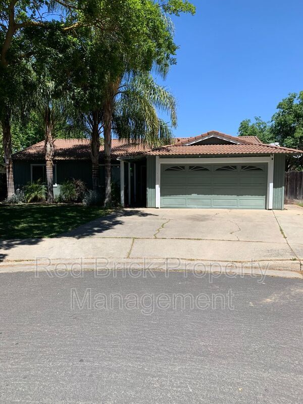 Building Photo - 303 Pamela Ct