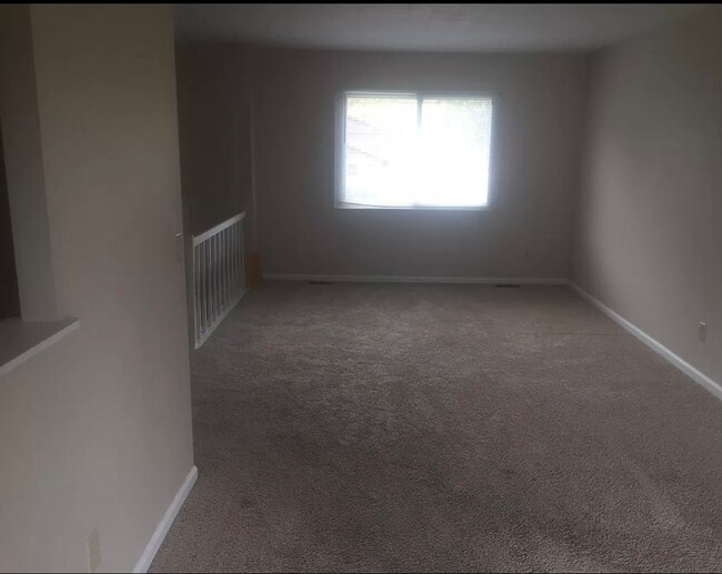 Building Photo - 1462 Hartwood Dr
