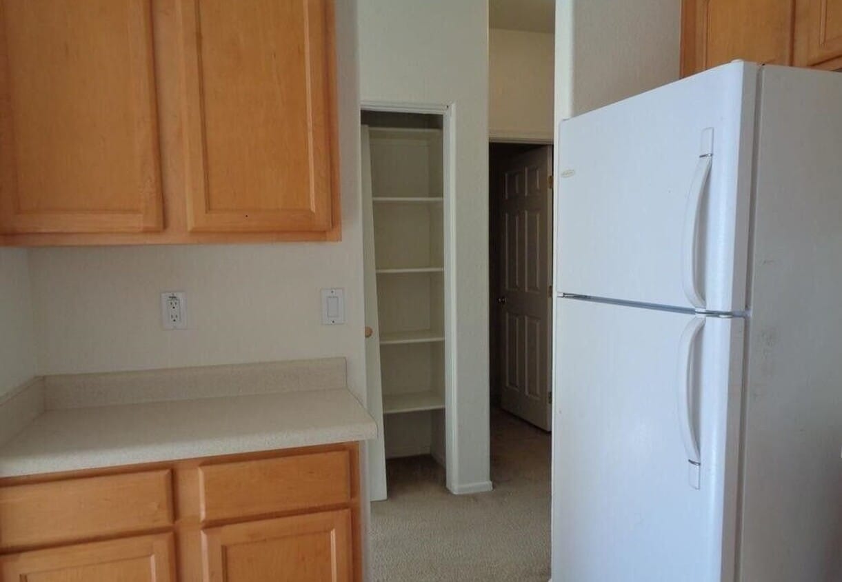 Foto del edificio - Rental in Coldwater Springs, 4 bed 2 bath