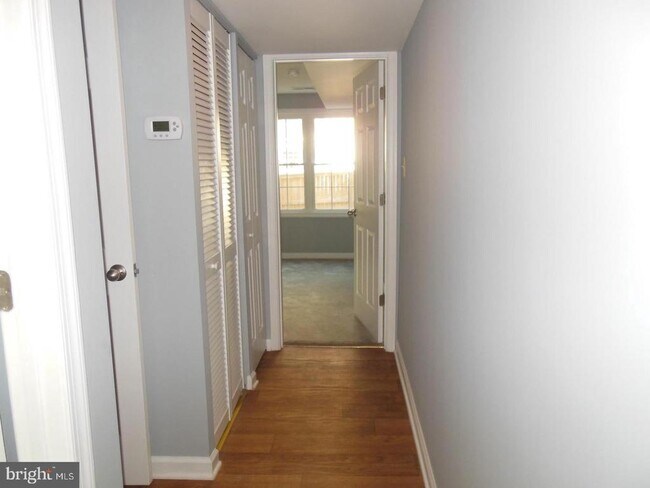 Building Photo - 1420 Orleans Ct