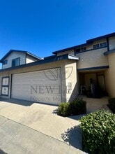 Building Photo - 831 Carlton Privado
