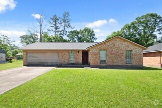 Building Photo - 2126 Southwood Dr