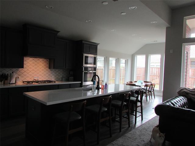 Foto del edificio - 1218 Rushcroft Wy