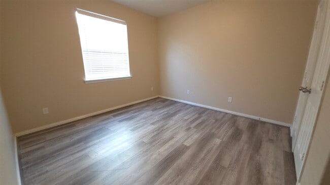 Foto del edificio - 24503 Lakecrest Bend Dr