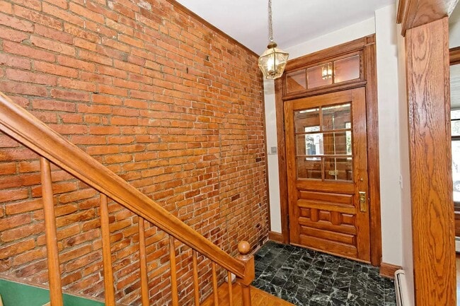 Entryway - 342 Hudson Ave