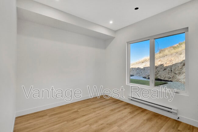 Building Photo - 1122 Pearcy Ct