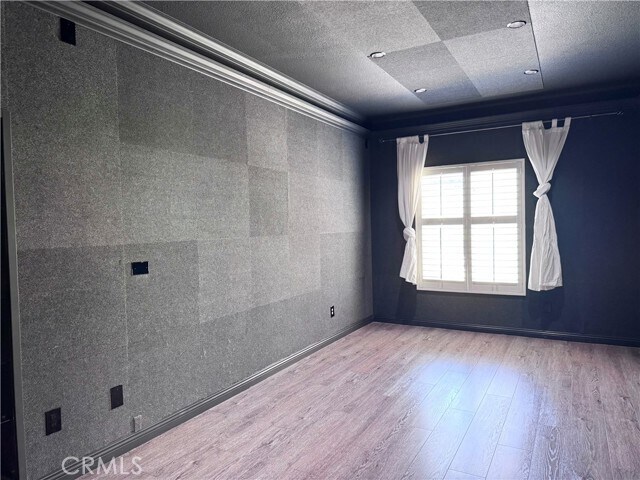 Foto del edificio - 28463 Cascade Rd