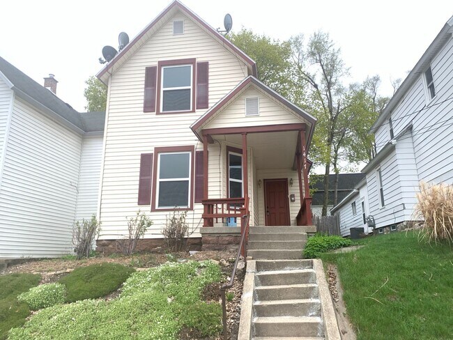 Foto del edificio - Two Bedroom Home - NE Side of Grand Rapids!