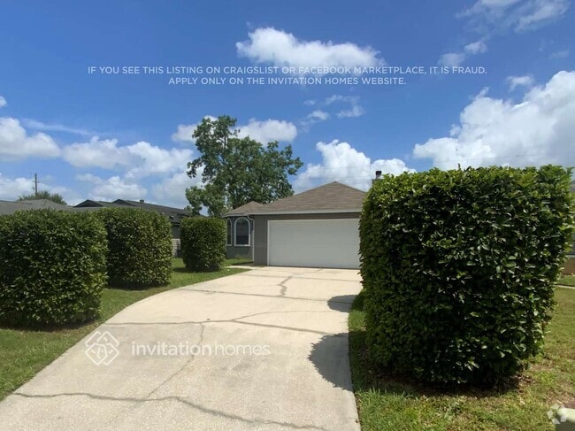 Building Photo - 1651 Ashwood Cir